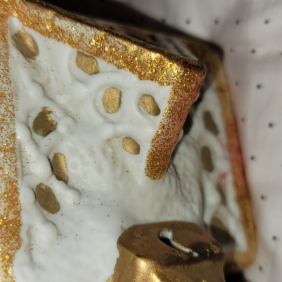 Golden Colour Tealight Mini House - Picture 7 of 7